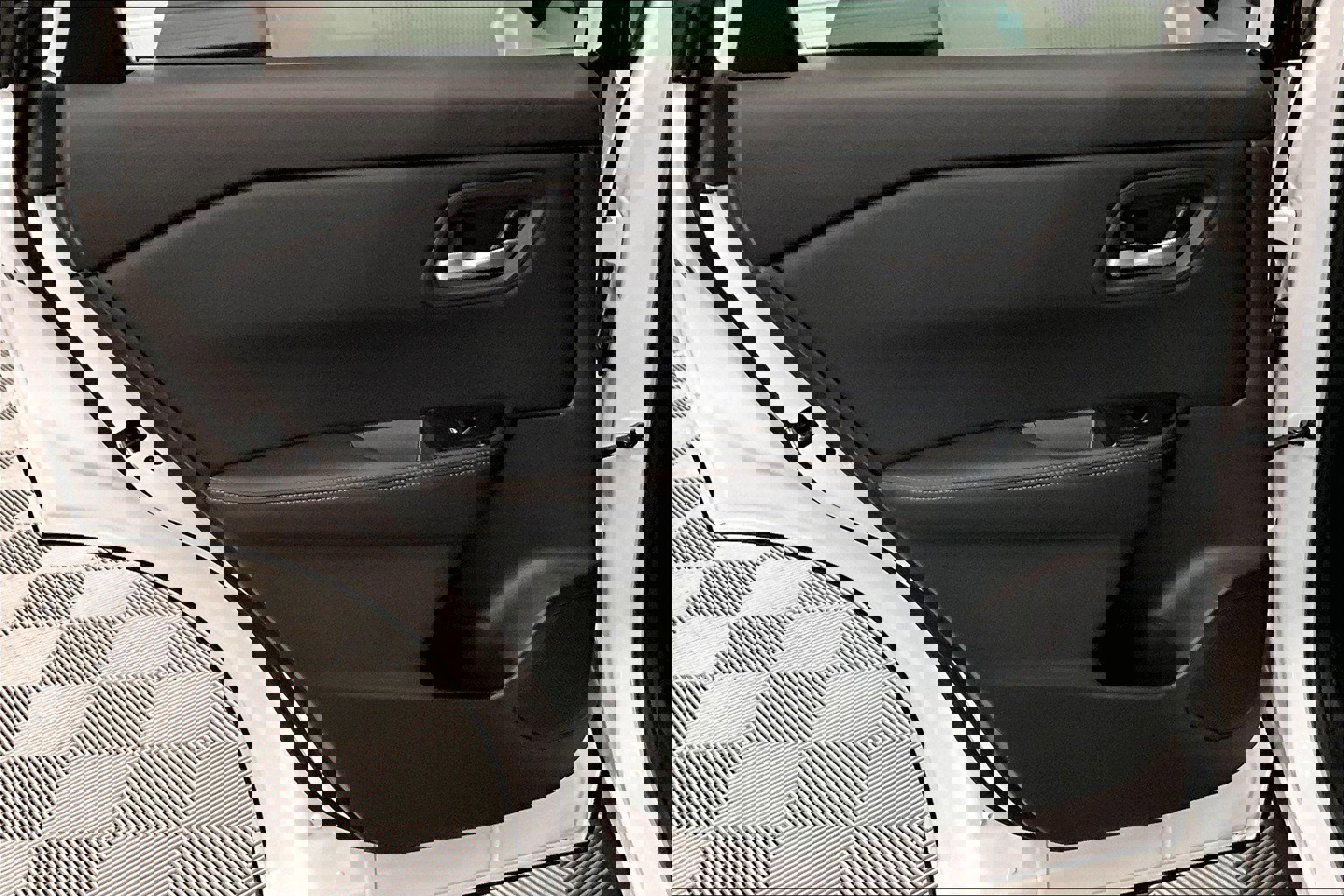 New 2025 Nissan Rogue SV image 59