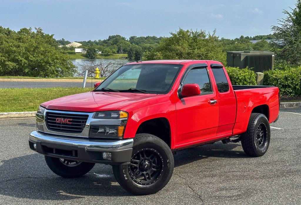 Used 2010 GMC Canyon SLE AWD/4WD image 3