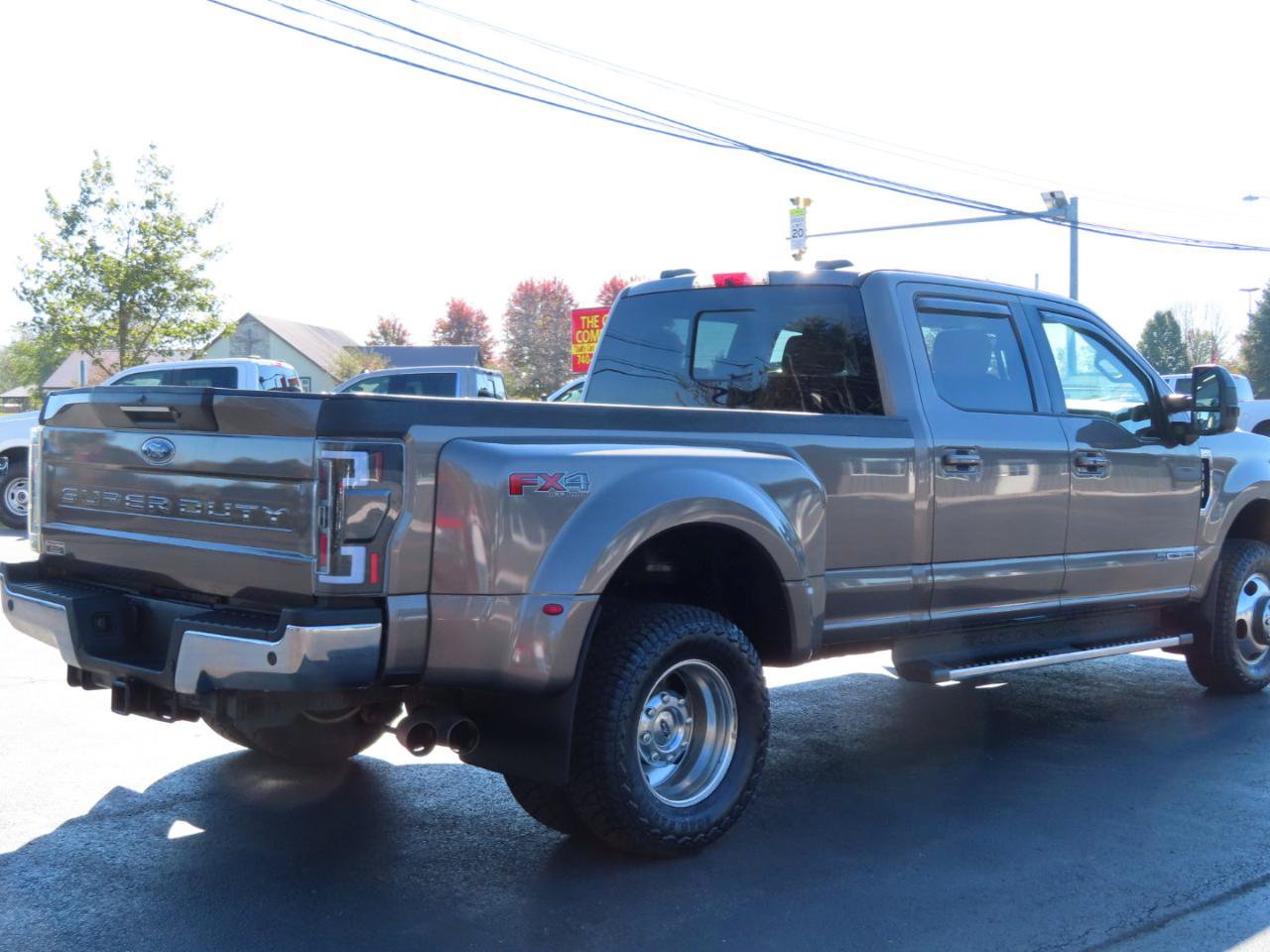 Used 2020 Ford F350 Lariat w/ Lariat Ultimate Package AWD/4WD image 19