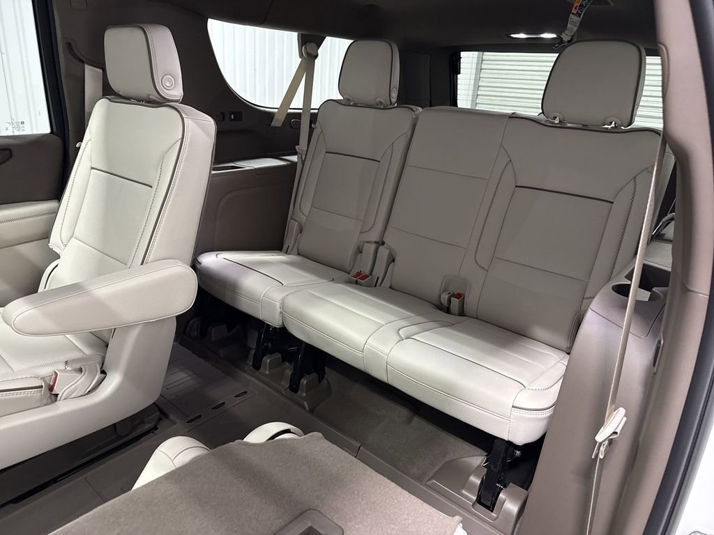 New 2026 GMC Yukon XL Denali w/ Denali Reserve Package AWD/4WD image 26