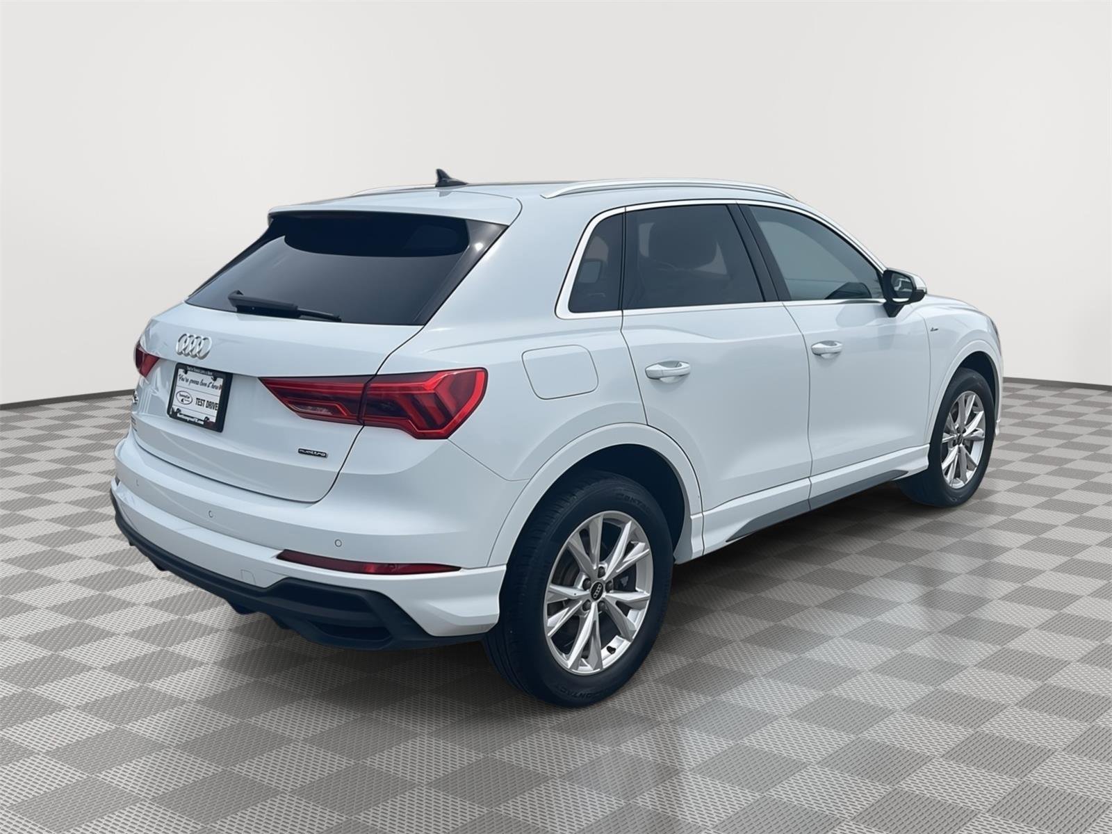 Used 2023 Audi Q3 2.0T Premium Plus AWD/4WD image 5