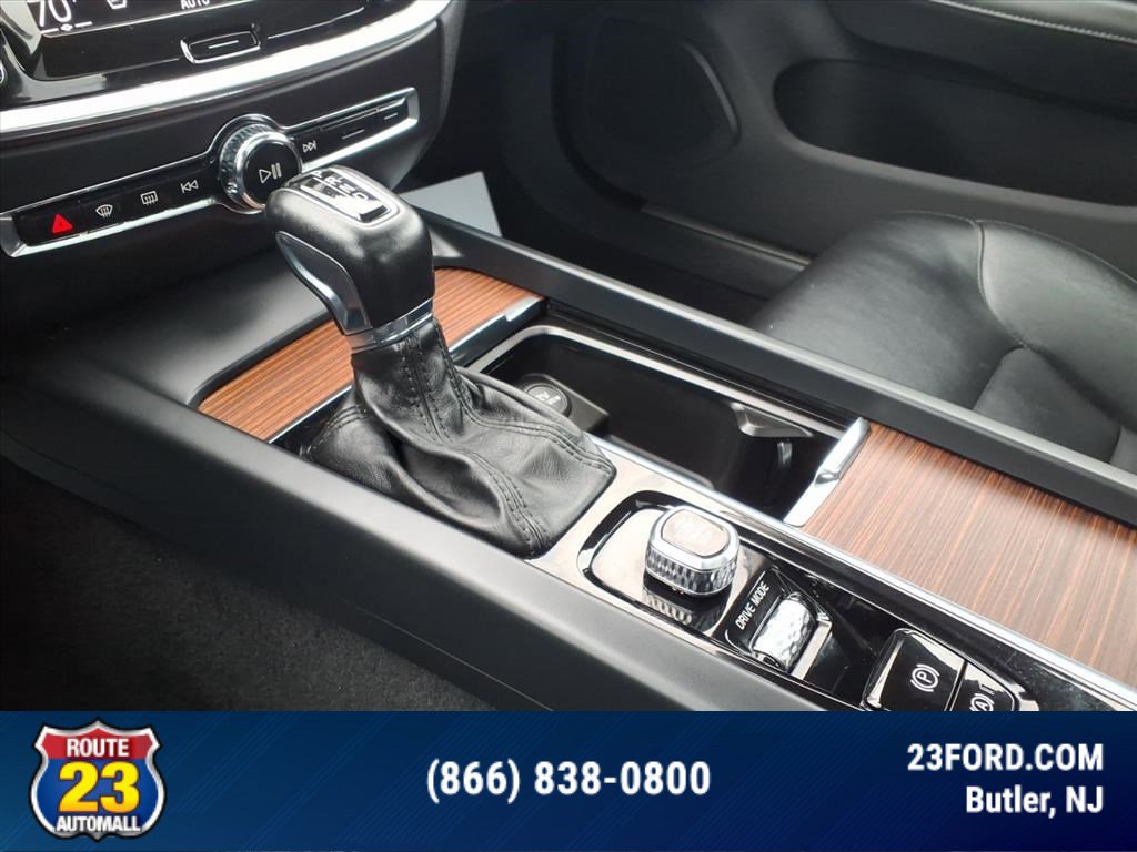 Used 2021 Volvo S60 T6 Momentum image 20