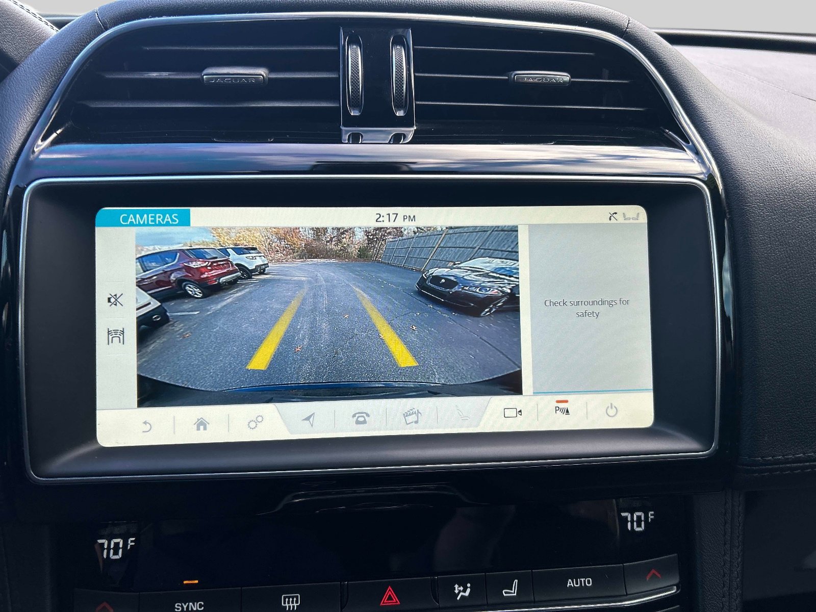 Used 2020 Jaguar F-PACE Prestige image 28