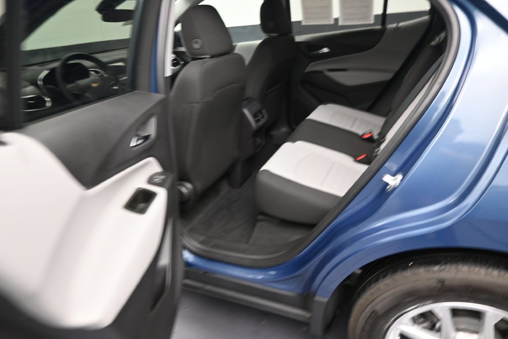 Used 2024 Chevrolet Equinox LS FWD image 12