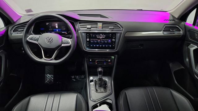 Used 2024 Volkswagen Tiguan SE image 17