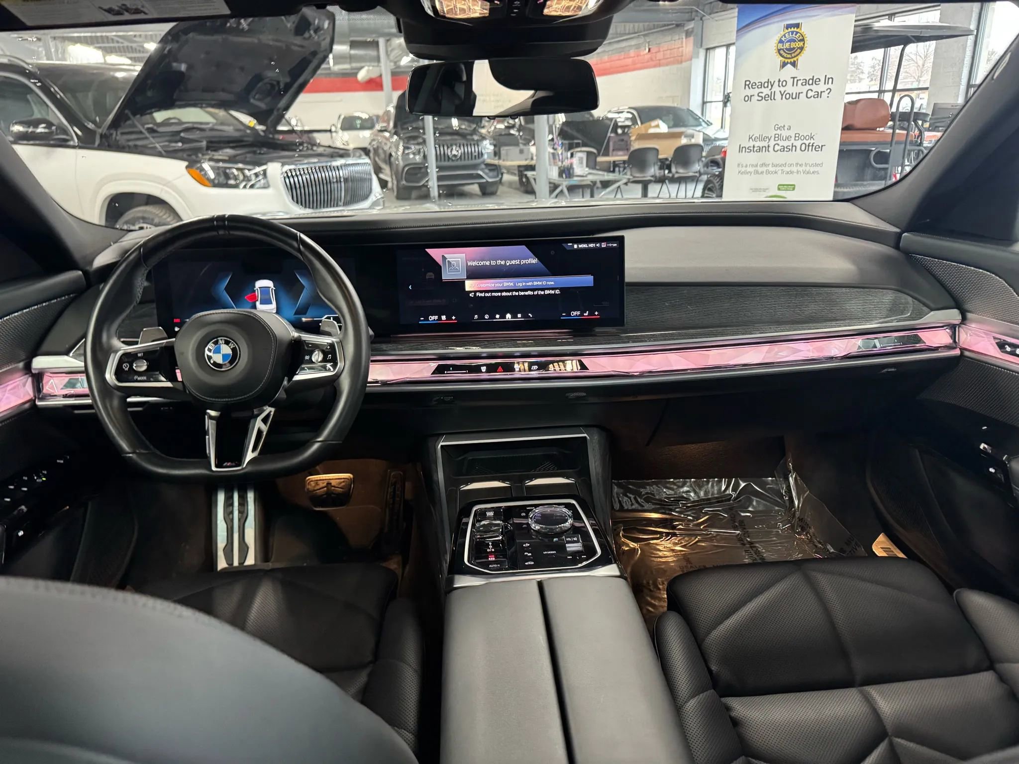 Used 2024 BMW 740i image 31