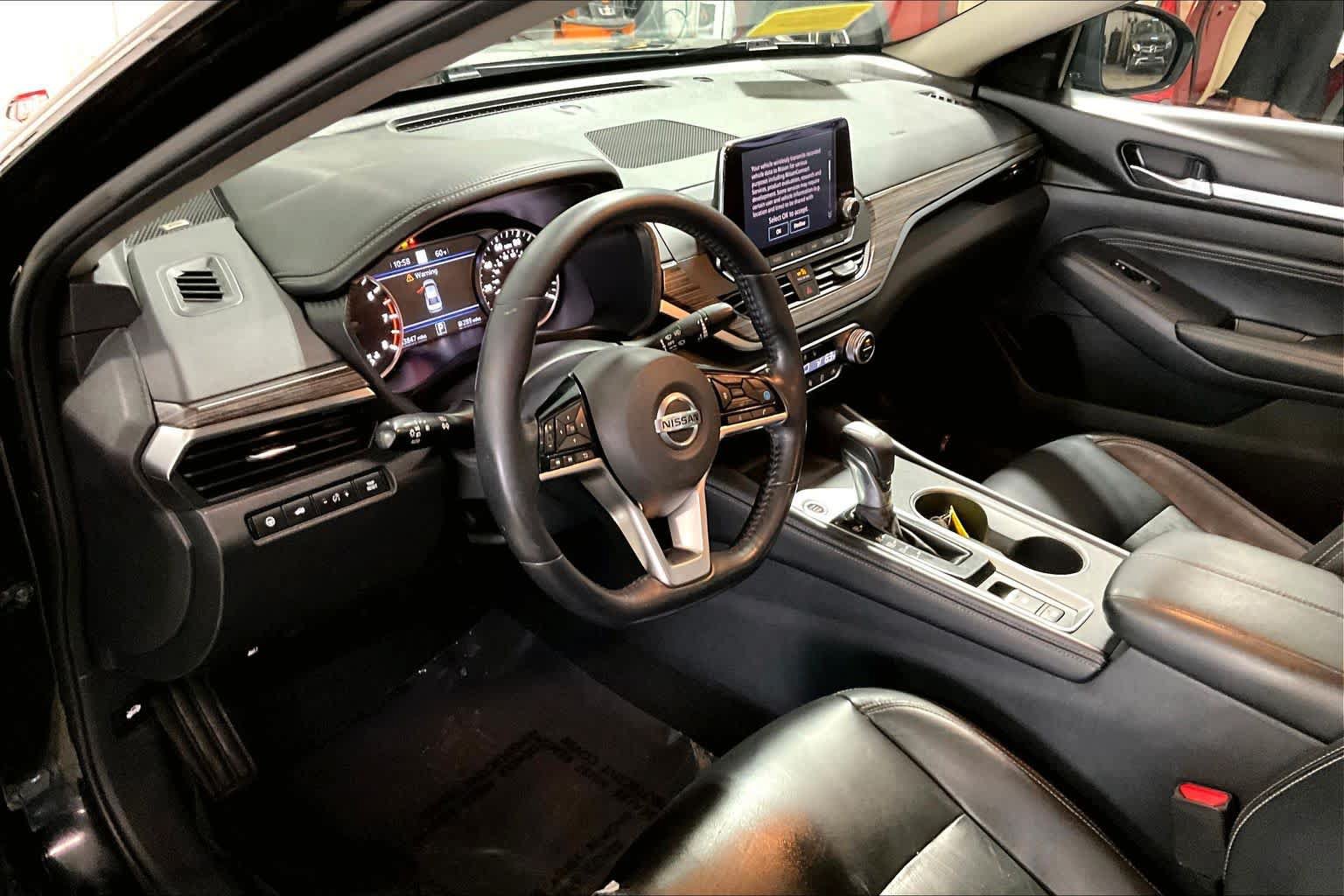 Used 2019 Nissan Altima 2.5 Platinum FWD image 18