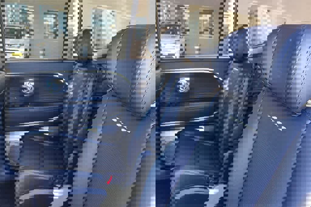 New 2026 Hyundai Ioniq 9 Limited image 20