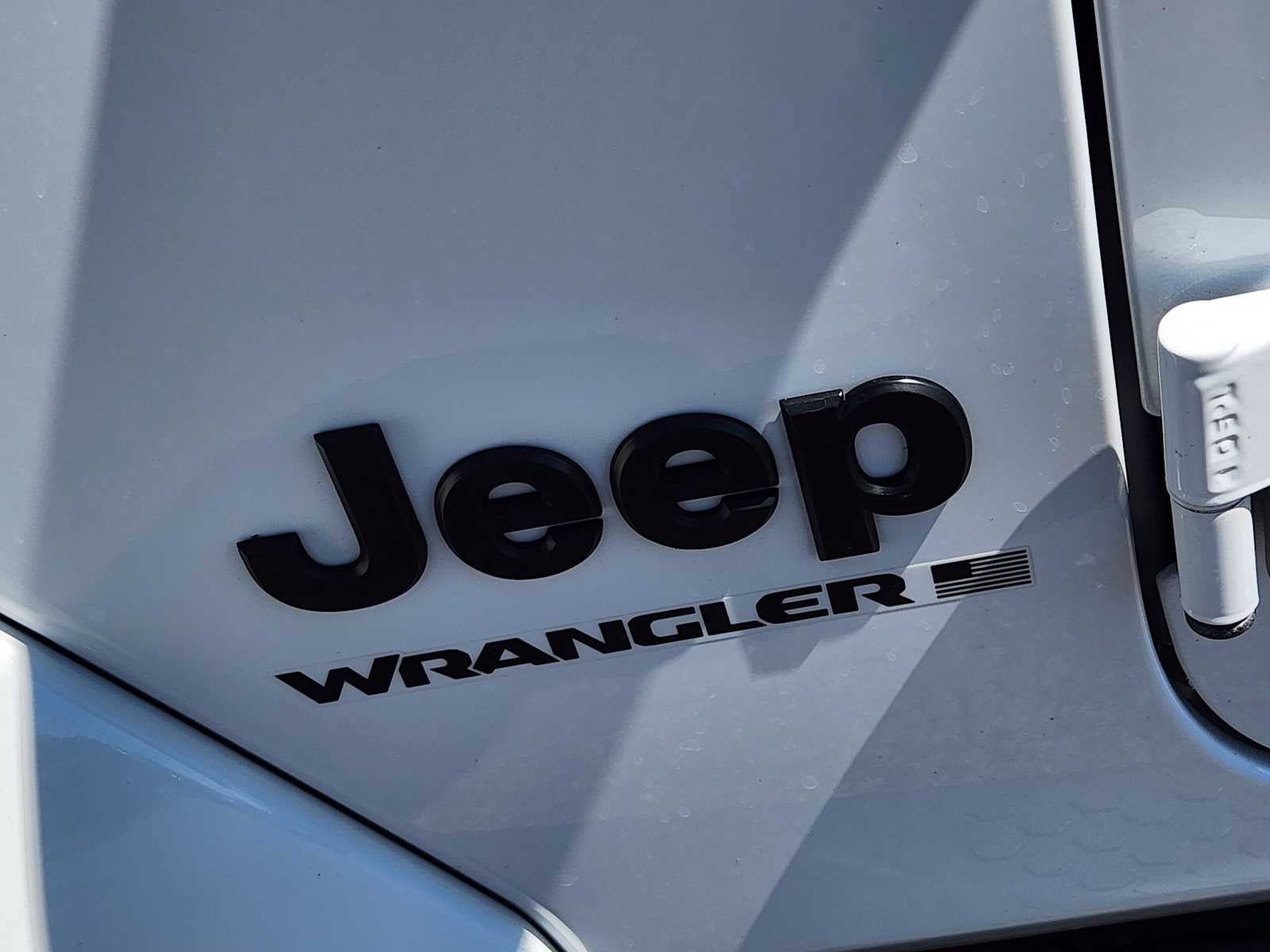 Used 2023 Jeep Wrangler Unlimited Sahara AWD/4WD image 11