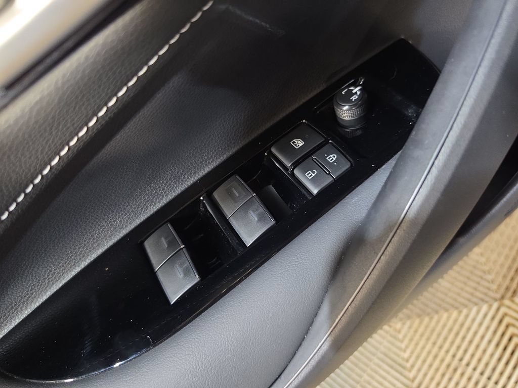 Used 2023 Toyota Corolla SE FWD image 15