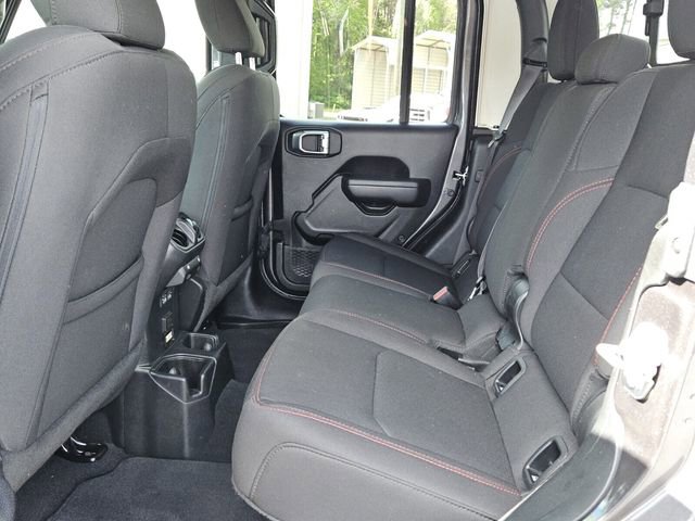 Used 2023 Jeep Gladiator Rubicon AWD/4WD image 11