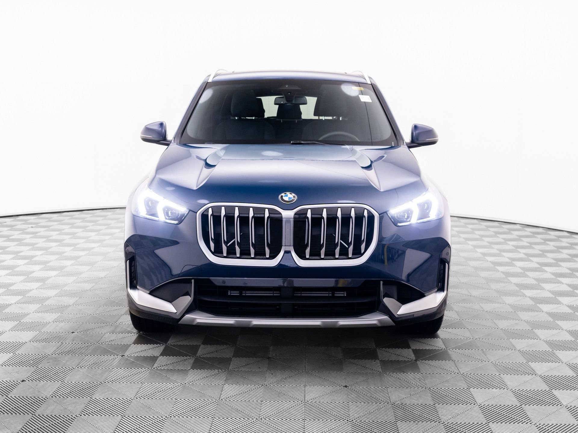 New 2026 BMW X1 xDrive28i w/ Convenience Package AWD/4WD image 10