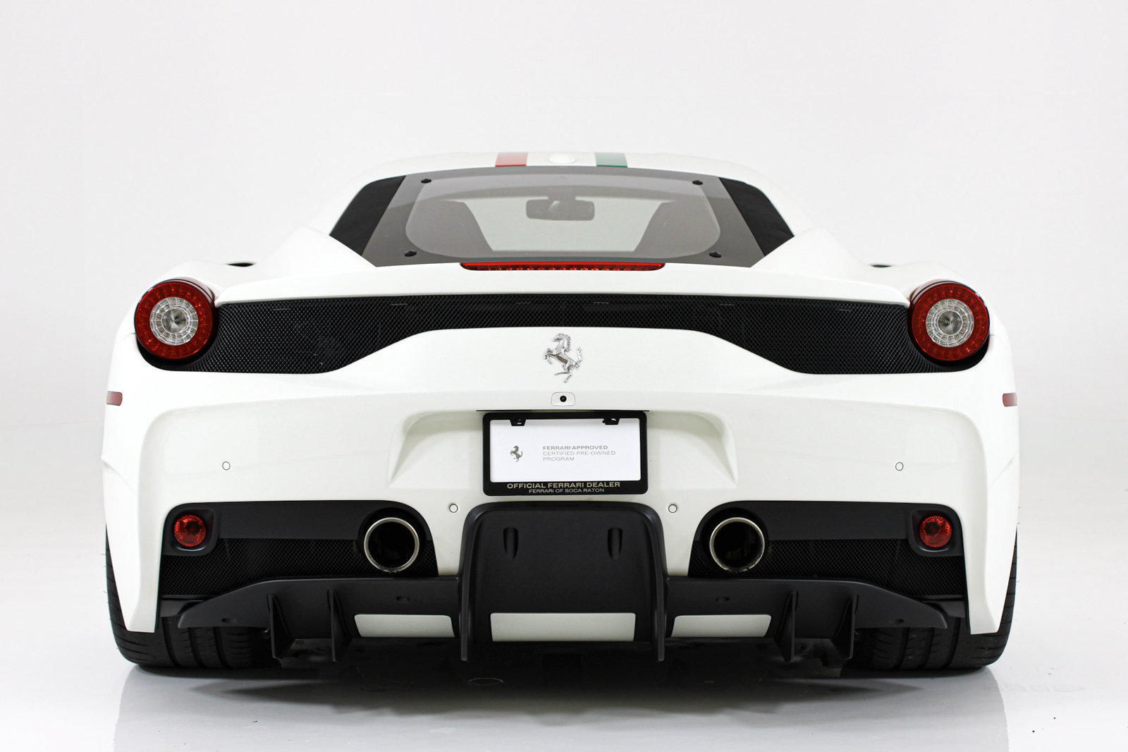 Used 2015 Ferrari 458 Speciale Coupe RWD image 9