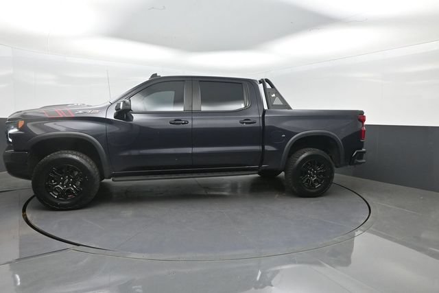 Used 2022 Chevrolet Silverado 1500 ZR2 w/ Technology Package AWD/4WD image 3