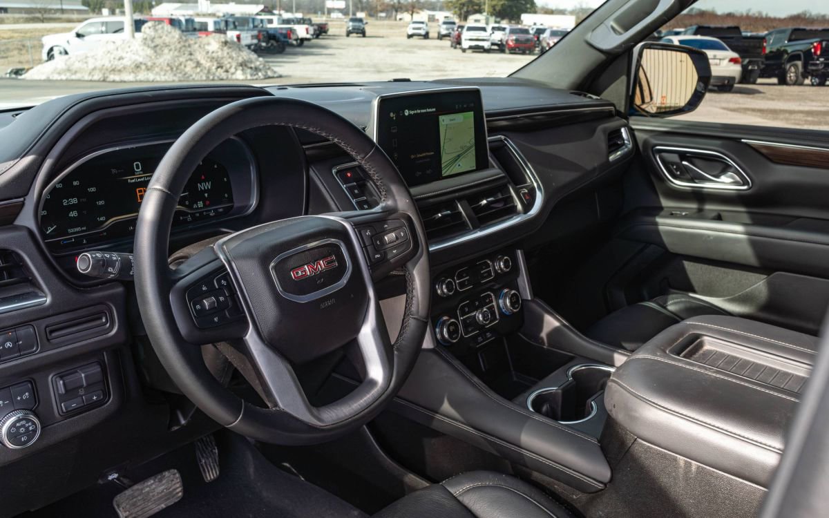 Used 2024 GMC Yukon SLE w/ Max Trailering Package AWD/4WD image 6