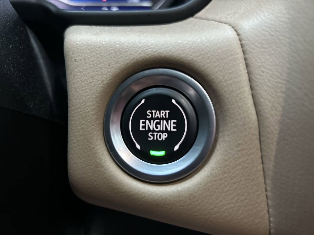 Used 2024 Chevrolet Tahoe Premier AWD/4WD image 22