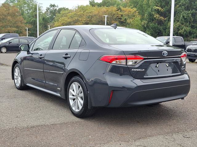 Certified 2025 Toyota Corolla LE w/ LE Premium Package AWD/4WD image 15