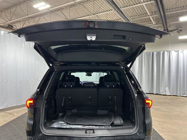 New 2026 Buick Enclave Sport Touring w/ LPO, Floor Liner Package image 18