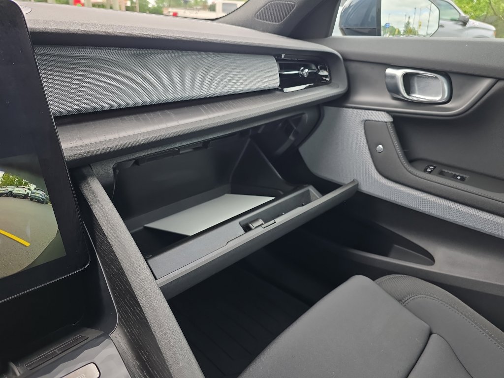 Used 2021 Polestar Polestar 2 AWD/4WD image 31