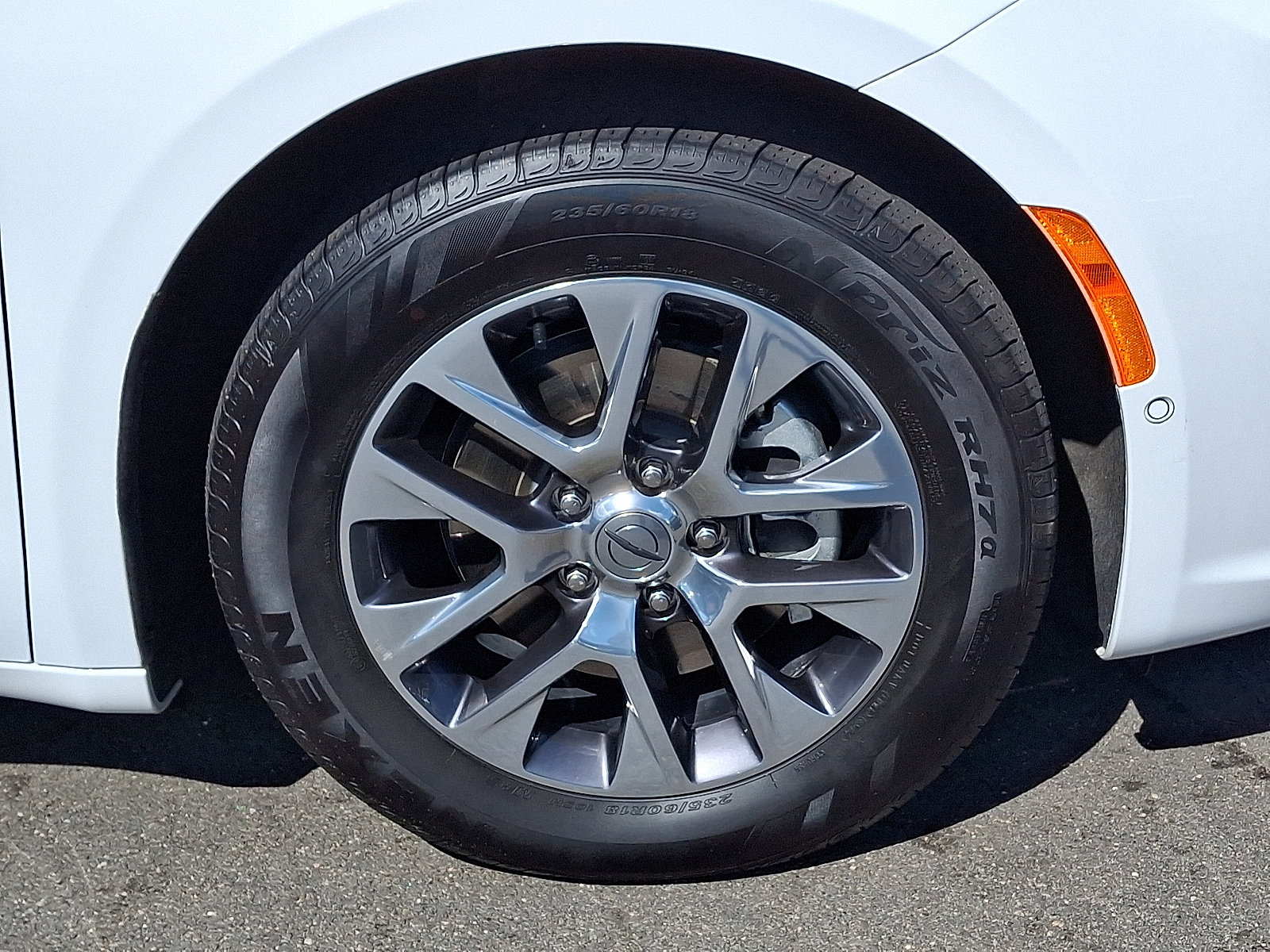 Certified 2024 Chrysler Pacifica Pinnacle image 8