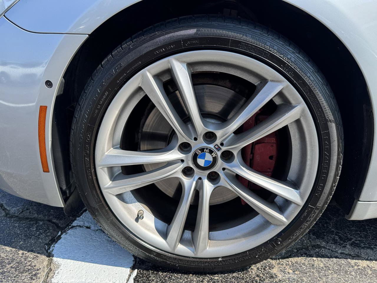 Used 2015 BMW 750Li RWD image 9
