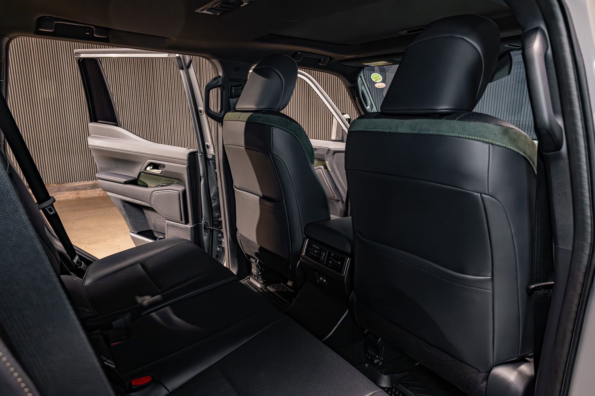 Used 2025 Lexus GX 550 550 Overtrail image 25