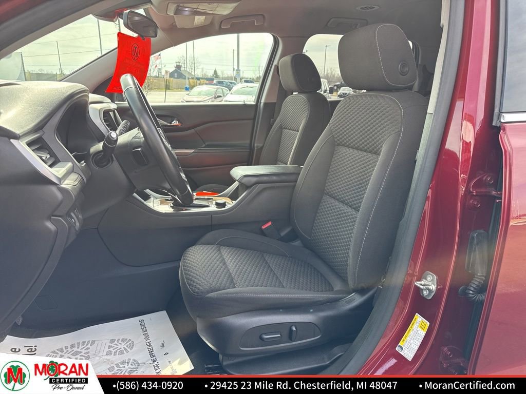 Used 2017 GMC Acadia SLE image 12