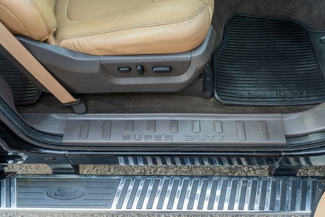 Used 2016 Ford F250 Lariat w/ Lariat Ultimate Package AWD/4WD image 44