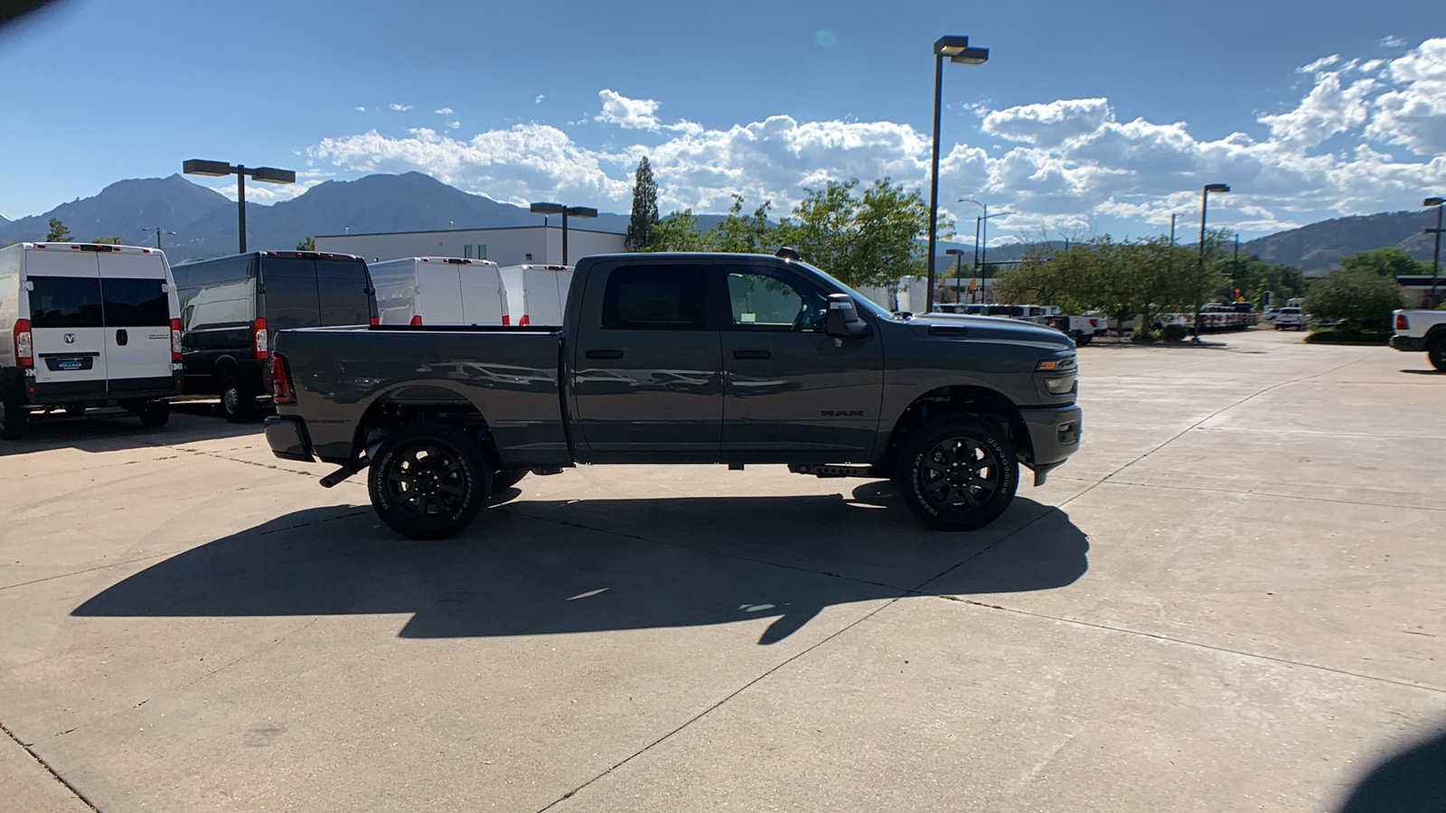 New 2026 RAM 2500 Big Horn AWD/4WD image 6