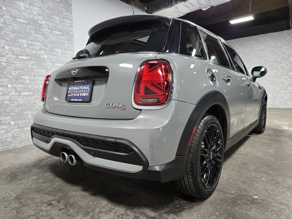 Used 2023 MINI Cooper S image 39