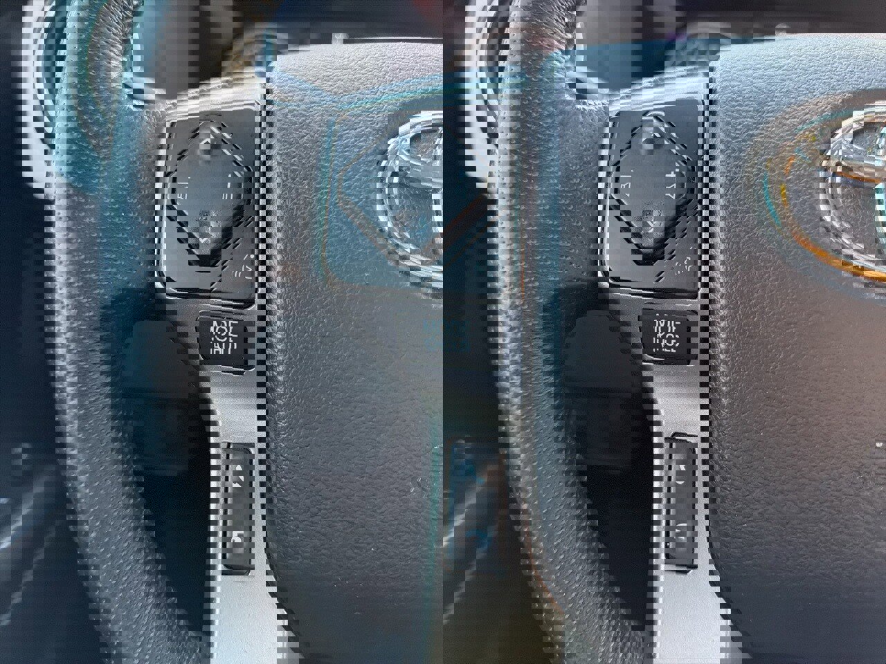 Used 2021 Toyota Tacoma SR5 image 7