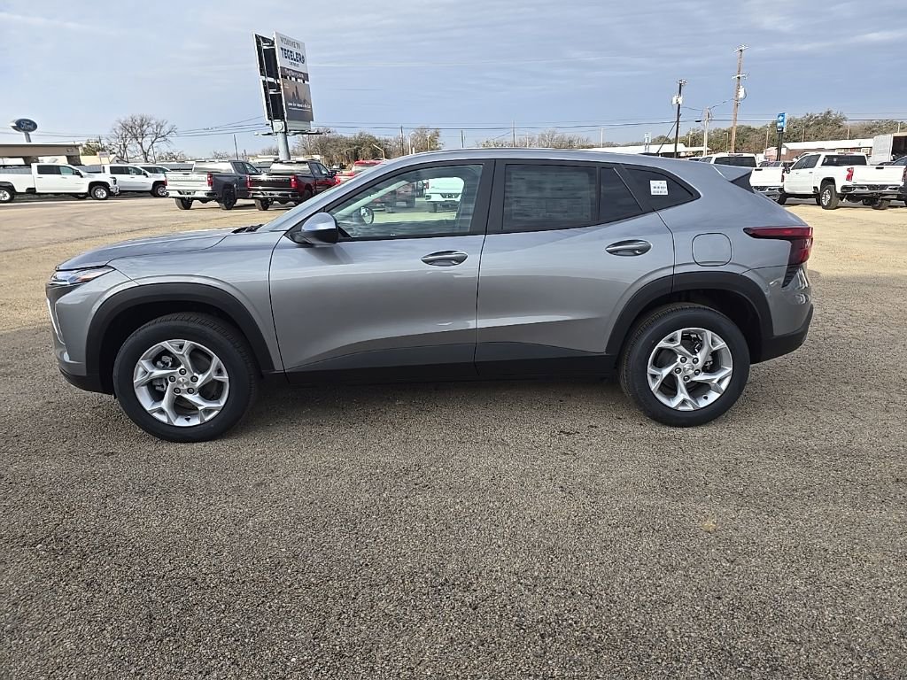 New 2026 Chevrolet Trax LS w/ LS Convenience Package image 2