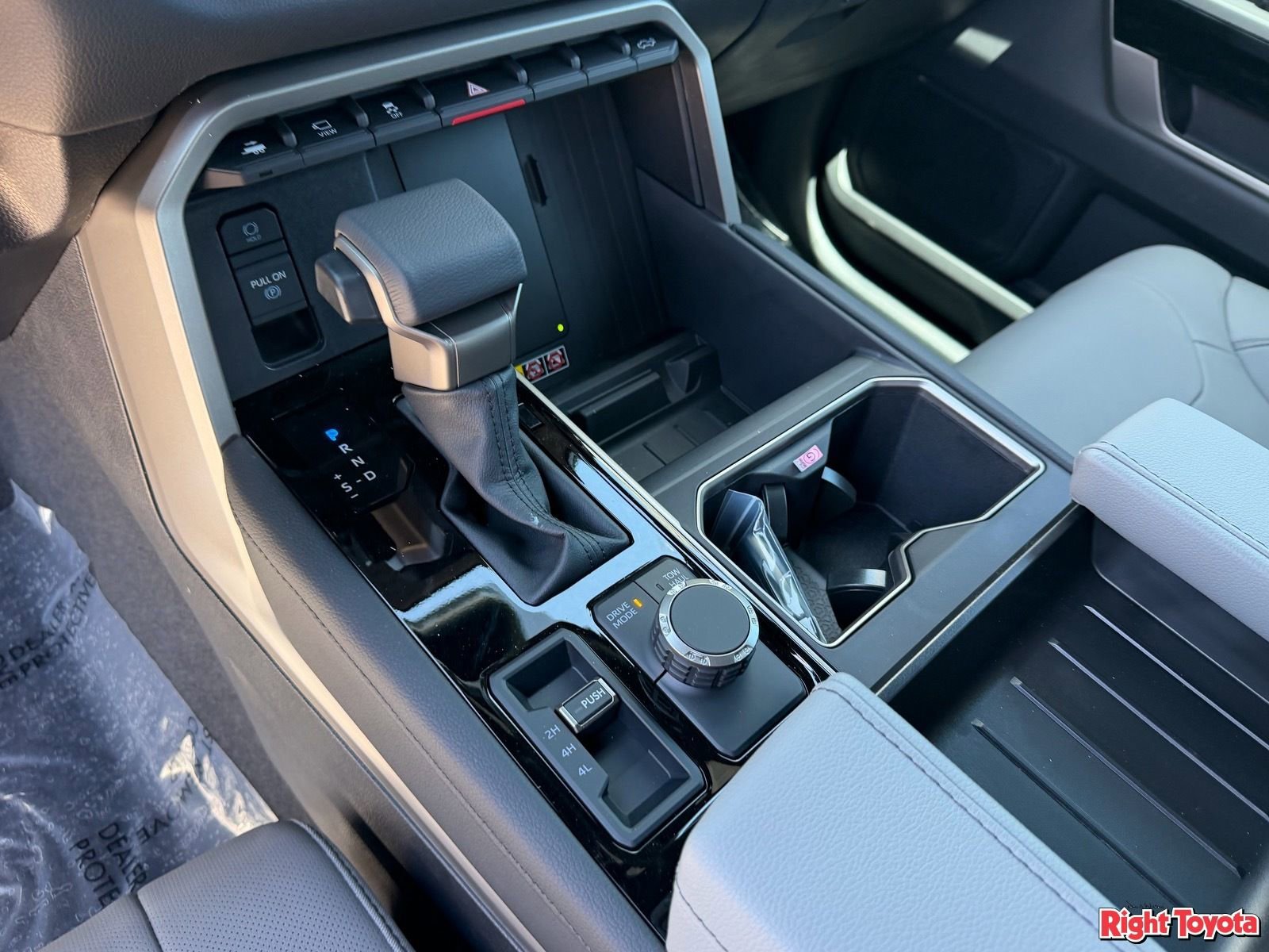 New 2026 Toyota Tundra Limited AWD/4WD image 24
