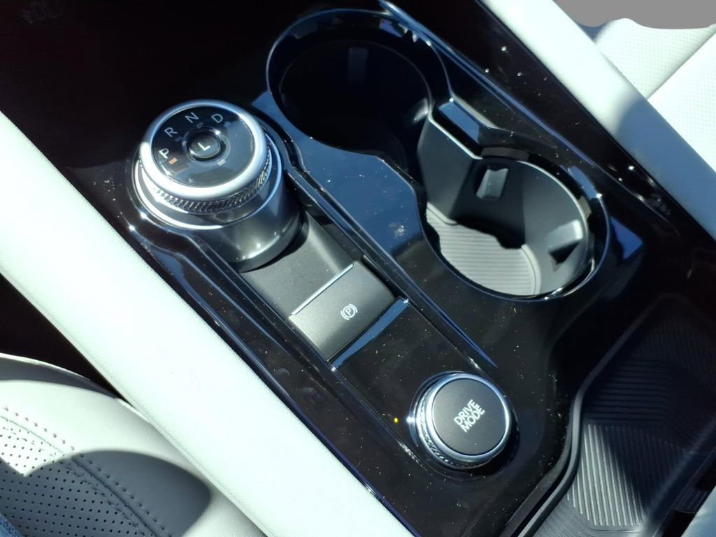 New 2026 Ford Explorer Platinum image 25