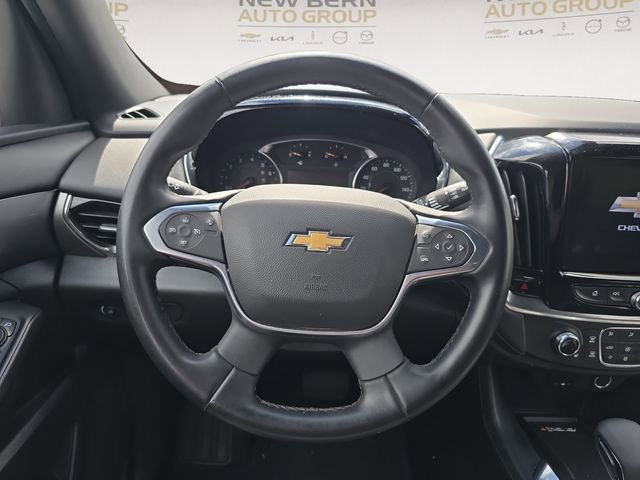 Used 2023 Chevrolet Traverse LT image 12