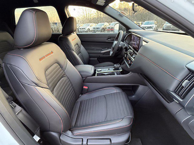 New 2026 Nissan Pathfinder Rock Creek w/ Rock Creek Premium Package AWD/4WD image 18