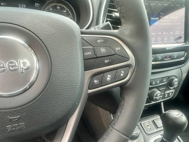 Used 2021 Jeep Cherokee Limited AWD/4WD image 32