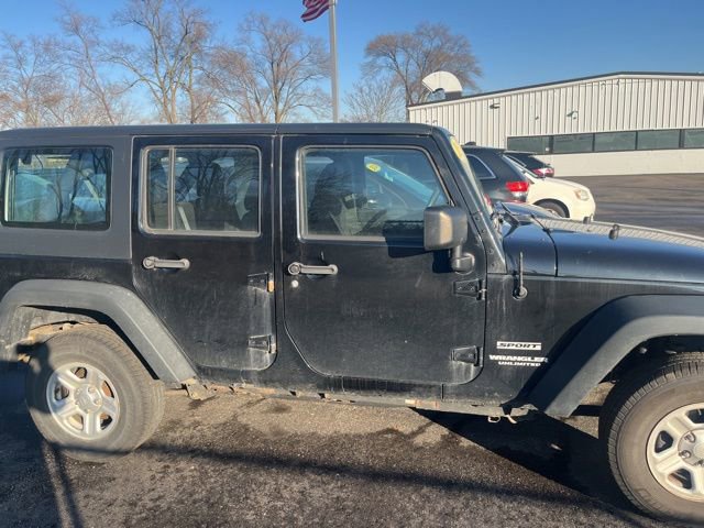 Used 2015 Jeep Wrangler Unlimited Sport w/ Connectivity Group video 4
