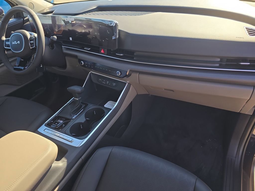 New 2026 Kia Carnival EX image 12