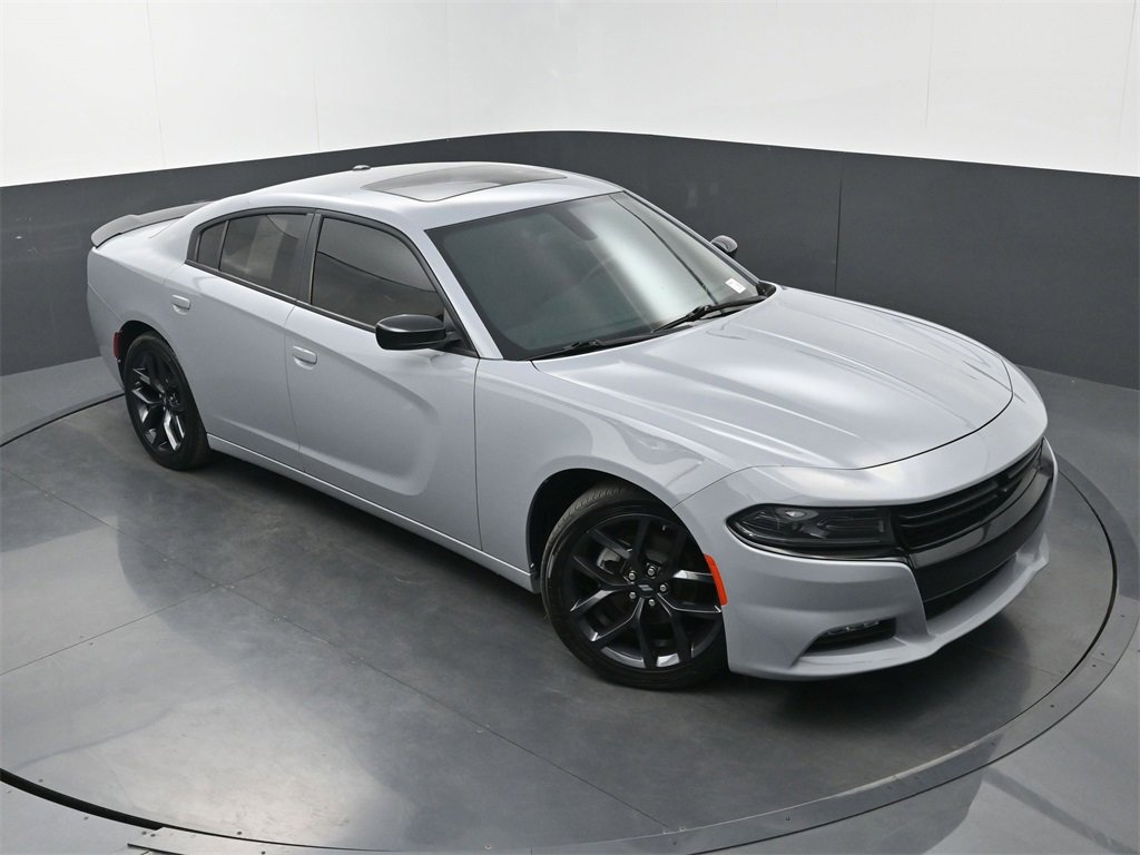 Used 2022 Dodge Charger SXT w/ Driver Convenience Group image 32