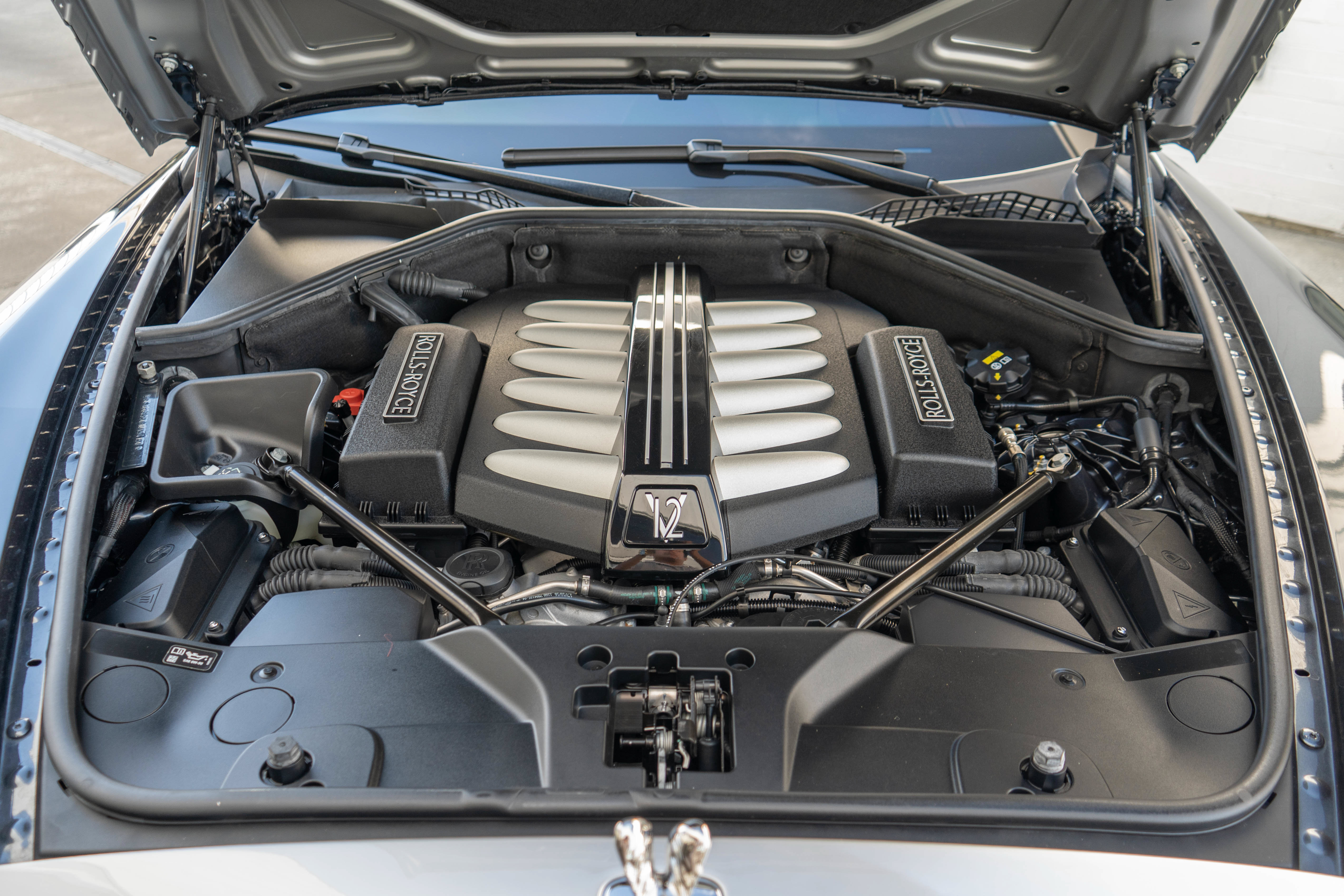 Used 2017 Rolls-Royce Ghost RWD image 40