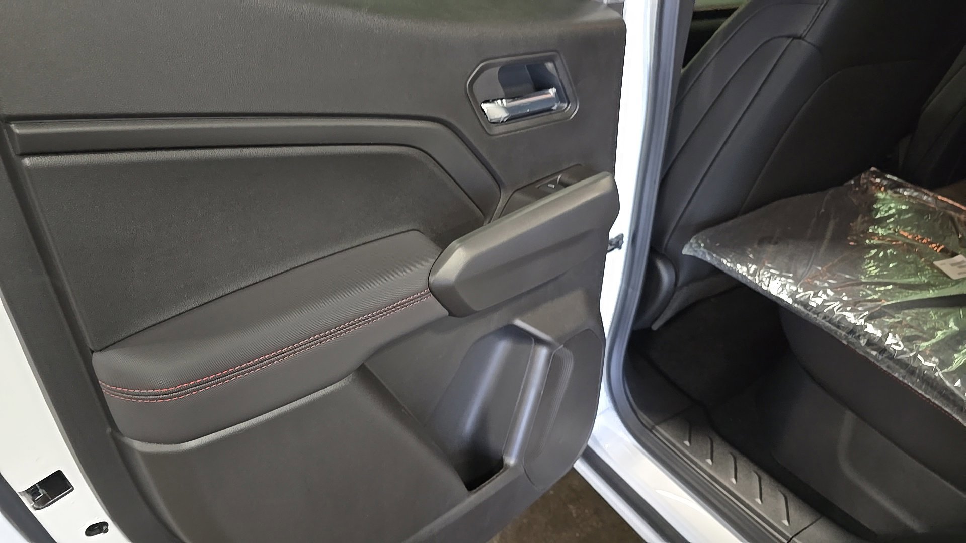 New 2026 Chevrolet Colorado Z71 w/ Technology Package image 11