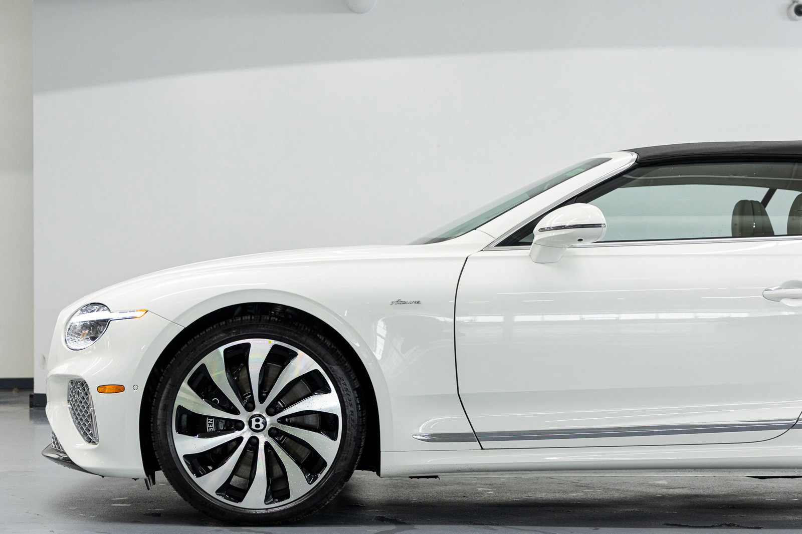 New 2026 Bentley Continental GTC image 14
