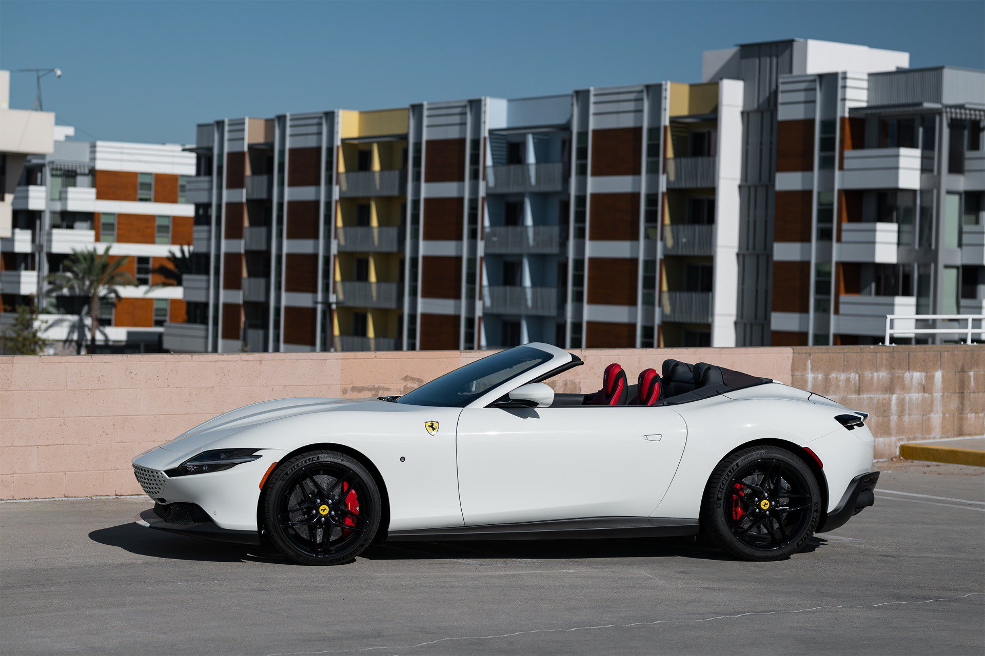 Used 2025 Ferrari Roma Spider RWD image 5