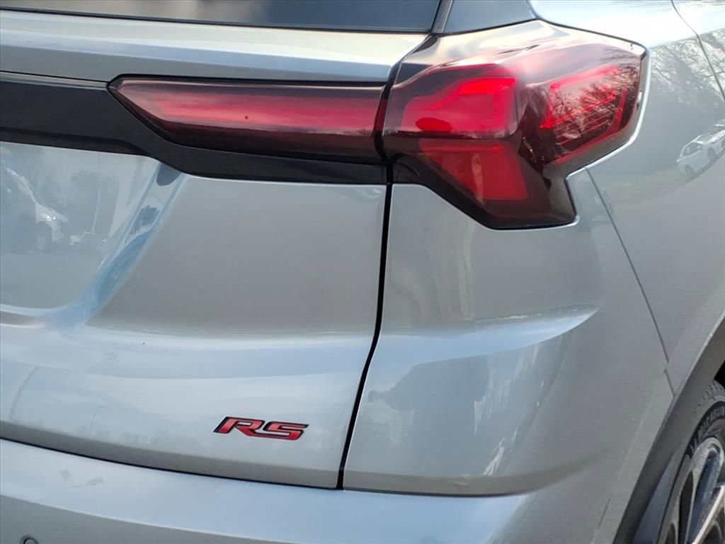 New 2027 Chevrolet Bolt RS w/ Technology Package FWD image 9