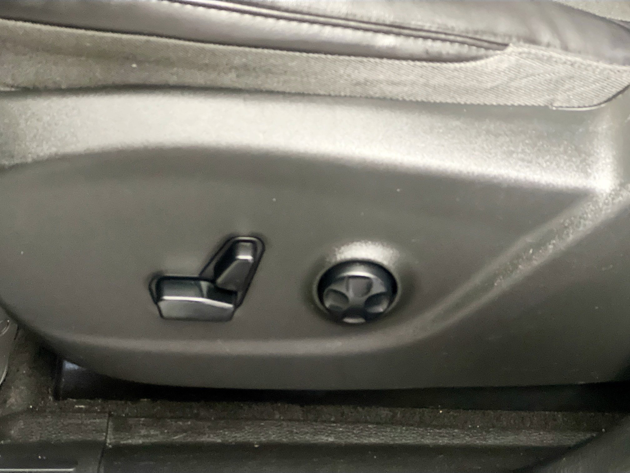 Used 2020 Jeep Cherokee Latitude Plus image 15