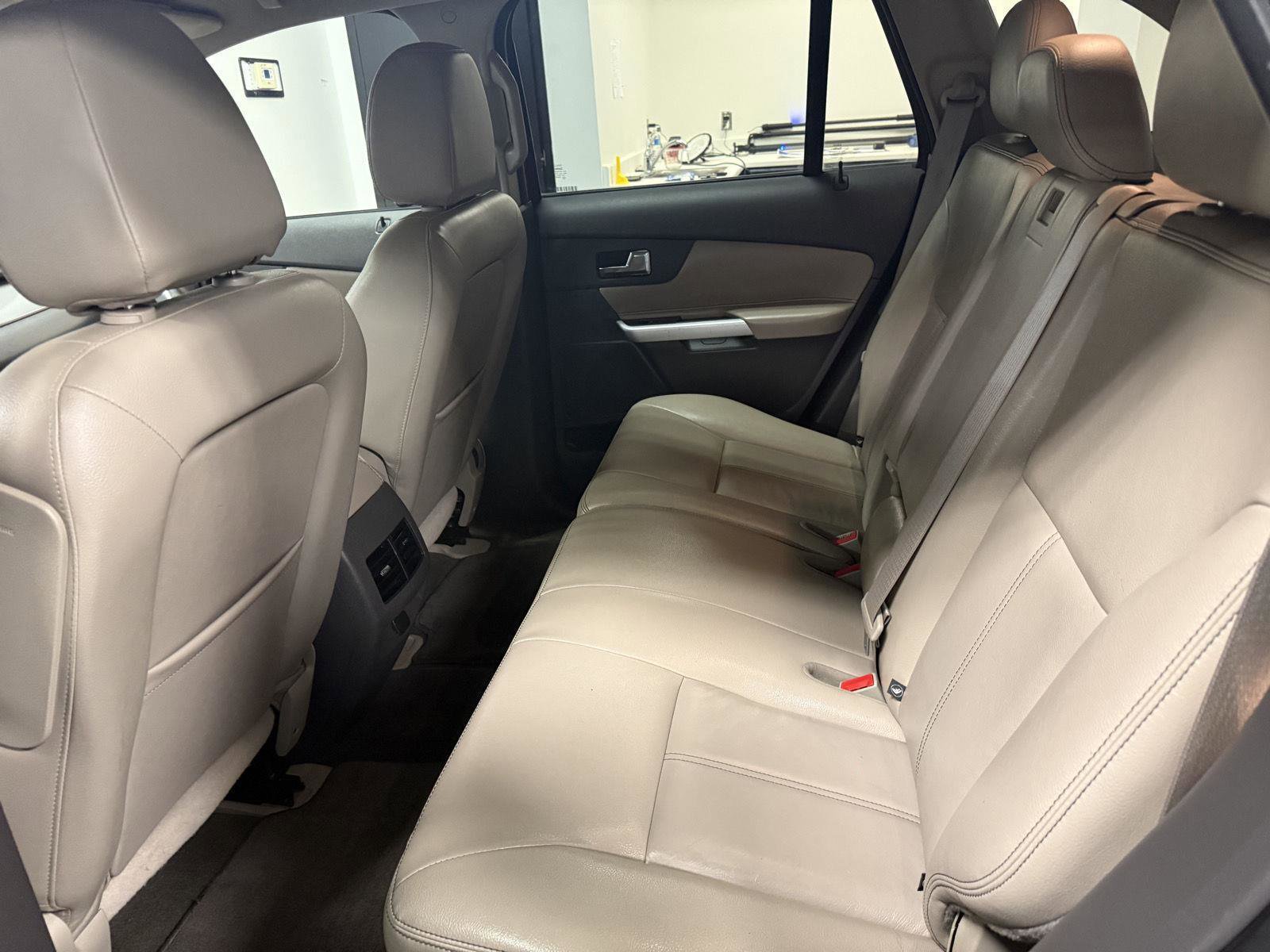 Used 2013 Ford Edge SEL image 19