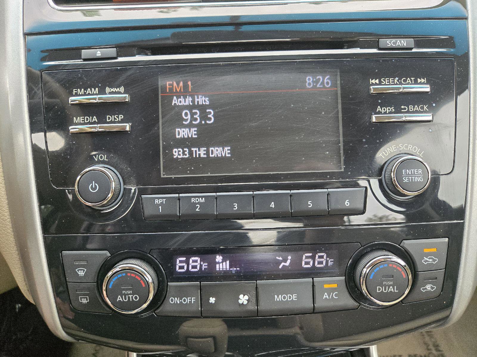 Used 2014 Nissan Altima 2.5 SV FWD image 18