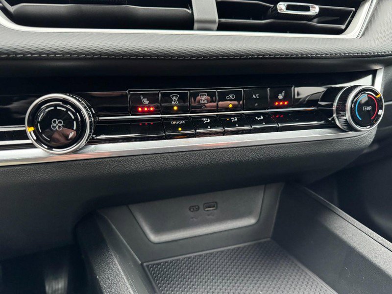 New 2026 Chevrolet Equinox LT w/ Safety and Technology Package image 11