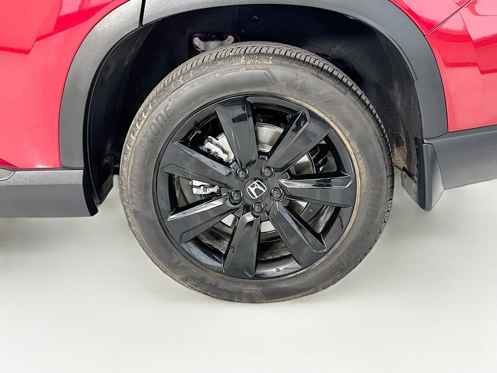Certified 2025 Honda Pilot Black Edition image 31